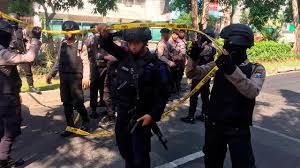 Polisi Gerebek Rumah Pelaku Bom Bunuh Diri Gereja Katedral Makassar