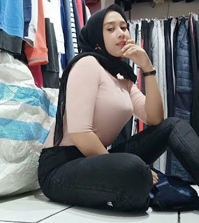 Hijabers Ketat Padat
