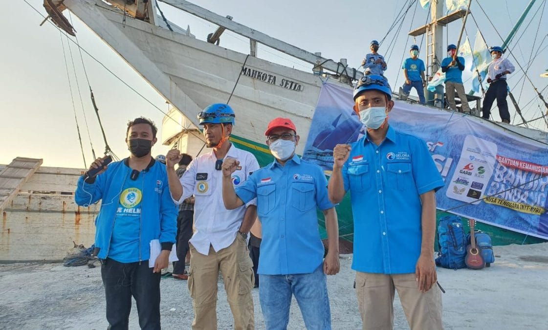 Partai Gelora Kirim Bantuan ke NTT Gunakan Kapal Pinisi