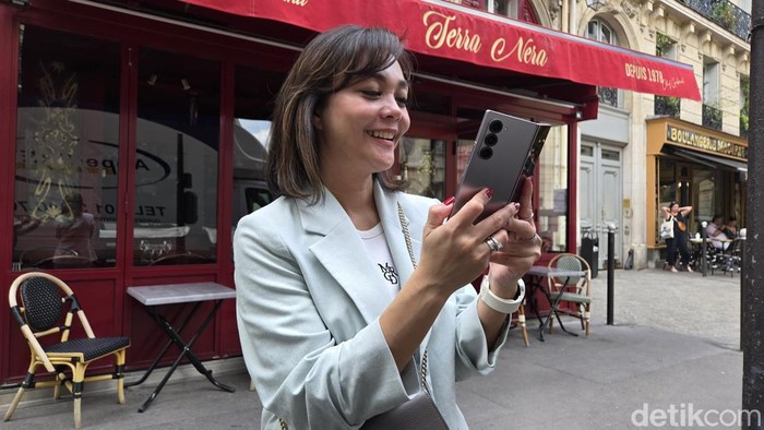 Samsung Galaxy Z Fold 6: Fitur AI-nya Tak Ada Lawan