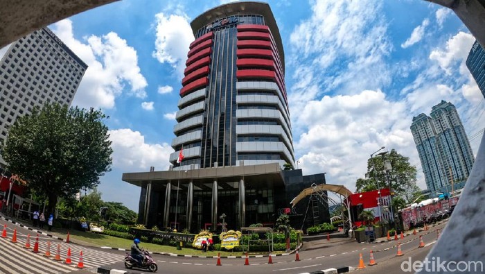 Skandal Korupsi Kemnaker Terungkap: Pejabat Diduga Minta Hadiah Vespa untuk Urus Izin TKA