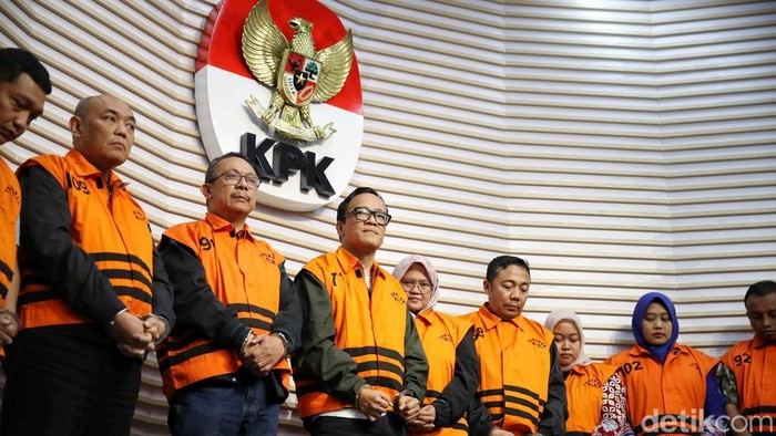 Kisah ‘Sultan’ Kemnaker: Harta Rp3,9 Miliar vs Uang Hasil Pemerasan Rp69 Miliar